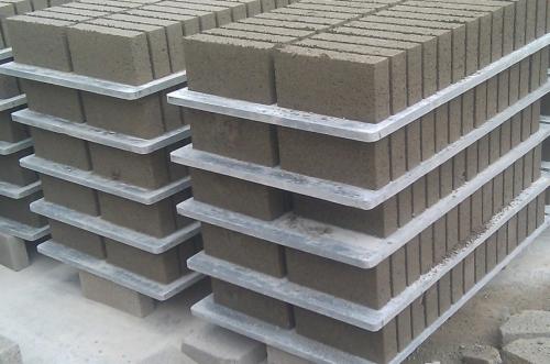 <a href=http://www.kanougroup.com.cn/zjtb/ target=_blank class=infotextkey>PVC磚機托板</a>廠家